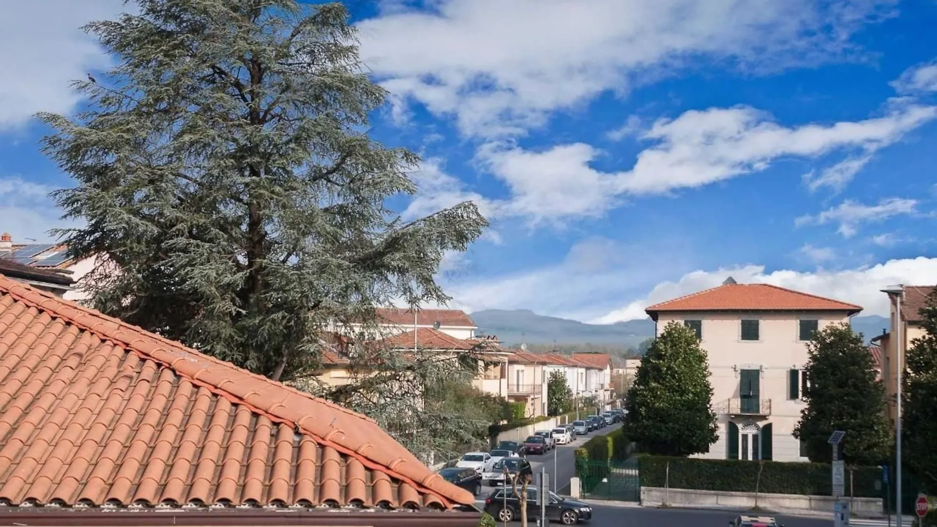 فندق Il Giardino Del Pettirosso لوكا