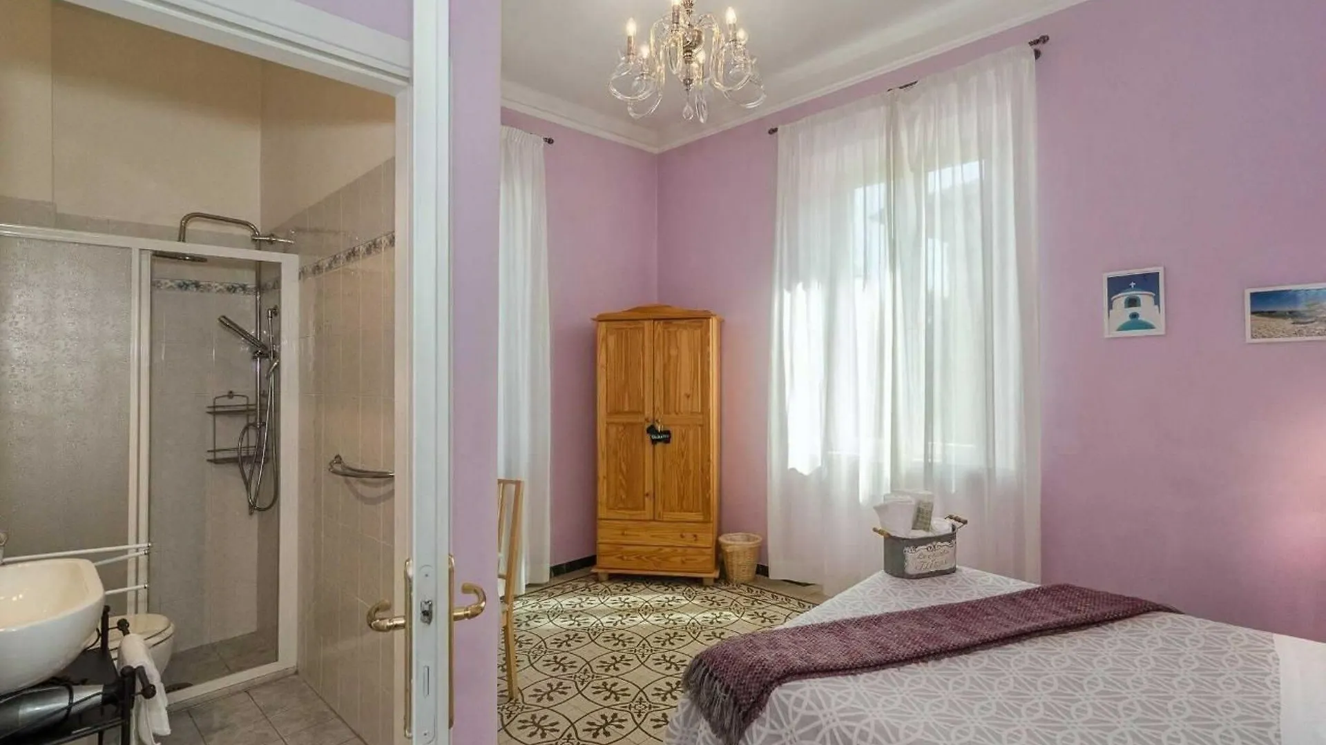 فندق Il Giardino Del Pettirosso لوكا 3*,  إيطاليا